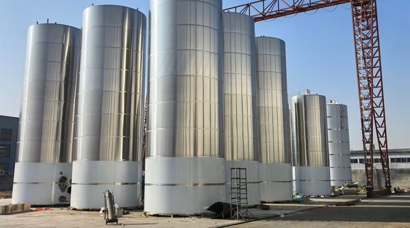 Industrial Milk Silos