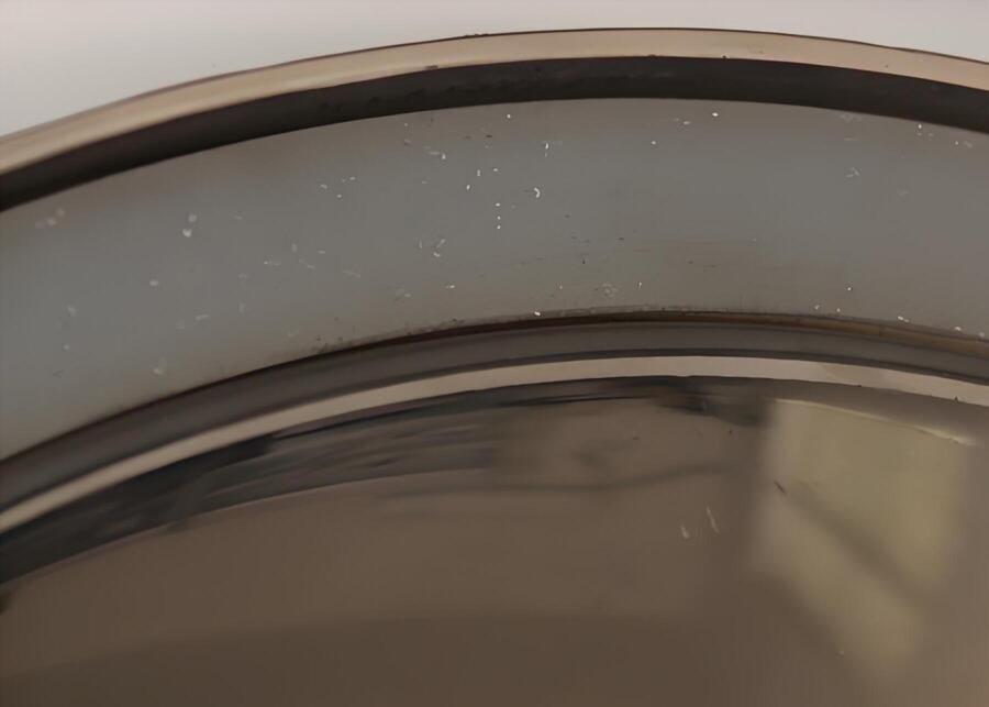 Stainless Steel Milk Cans Stainless steel milk cans in various sizes