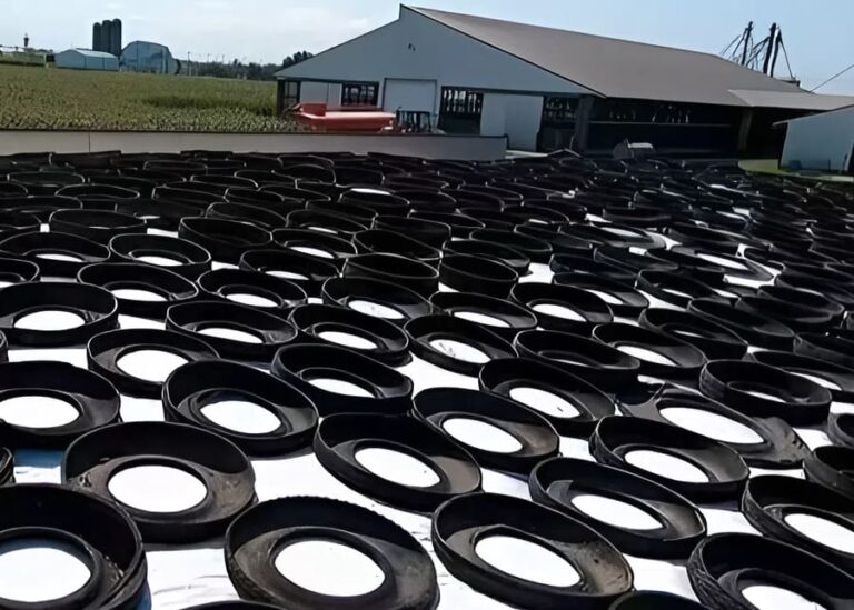 What are the standards for sealing silage pits?