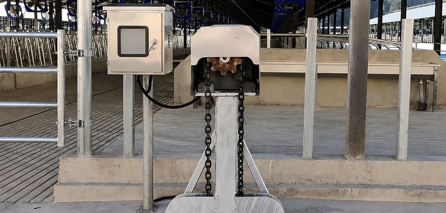 Smart PLC Chain Drive System